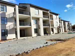 2 Bed Flat in Raslouw
