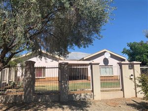 4 Bed House in Hadison Park