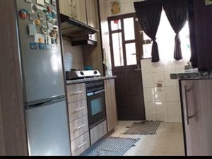 2 Bed House in Lotus Park