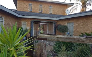 4 Bedroom House in Flamwood