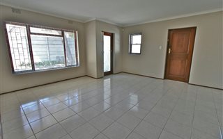 3 Bedroom House in Edgemead
