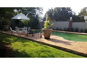 4 Bed House in Waterkloof Ridge