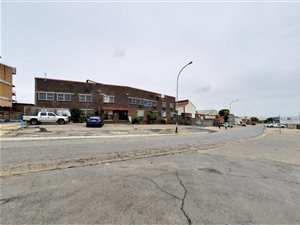 2400 m² Industrial space in Sebenza