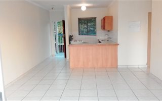 2 Bedroom Flat in The Reeds