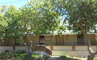 5 Bedroom House in Darling