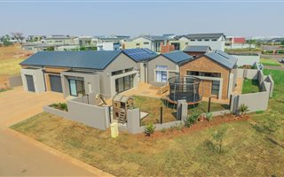 4 Bedroom House in Midstream Ridge Estate