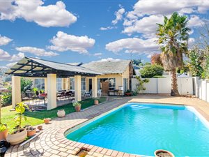 4 Bed House in Sunnyrock