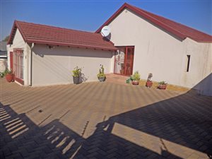 3 Bed House in Symhurst