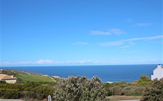 370 m² Land available in Pinnacle Point Golf Estate