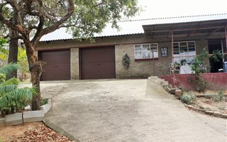 3 Bedroom House in Numbi Park