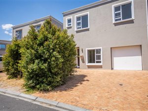 3 Bed House in Somerset Ridge