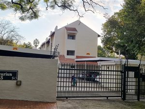 2 Bed Duplex in Sunnyside