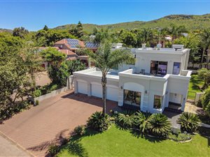 4 Bed House in Featherbrooke Estate