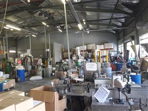 947 m² Industrial space in Queensmead Industrial