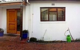 3 Bedroom House in Noordhoek