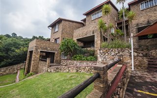 3 Bedroom Duplex in Ridgeway