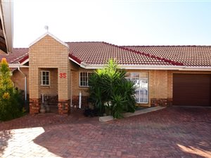2 Bed House in Noordwyk