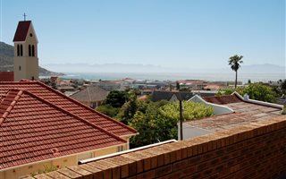 4 Bedroom House in Fish Hoek