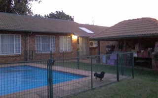 3 Bedroom Townhouse in Weavind Park