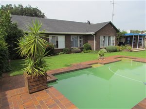 3 Bed House in Edelweiss