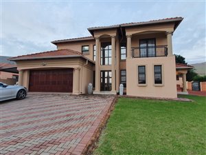 4 Bed House in Lady Selborne