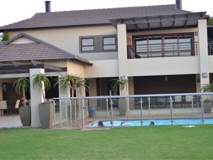 2 Bed Apartment in Fourways