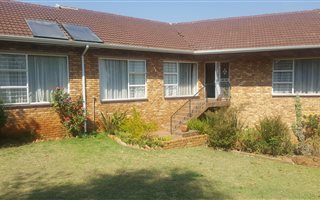 3 Bedroom House in Breaunanda