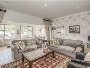 5 Bed House in Glenhurd