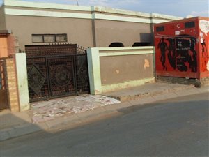 3 Bedroom House in Chloorkop