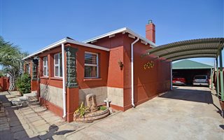 3 Bedroom House in Krugersdorp Central