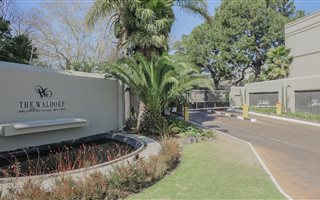2 Bedroom Simplex in Morningside