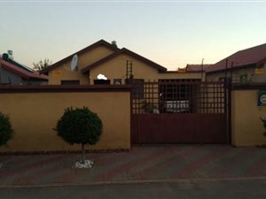 2 Bed House in Soshanguve