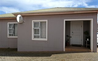 3 Bedroom House in Vredenburg