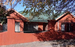 3 Bedroom House in Symhurst