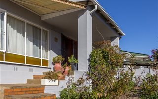 3 Bedroom House in Westdene