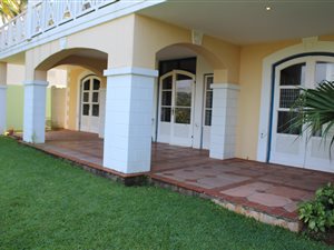 3 Bed Apartment in Port Edward