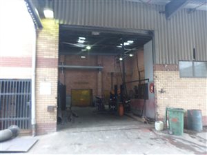 606 m² Commercial space in Jacobs