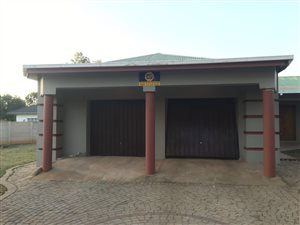 4 Bed House in Three Rivers