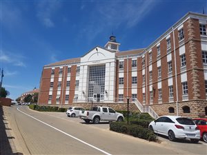 356 m² Office Space in Fourways
