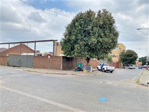 3462 m² Land available in Brixton