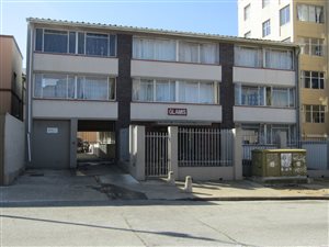 1 Bed Apartment in Port Elizabeth Central