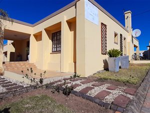 7 Bed House in Haven Hills