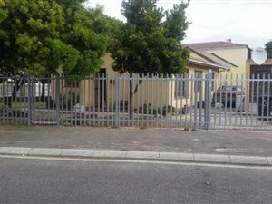 3 Bed House in Matroosfontein