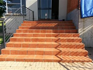 2 Bed Apartment in Ruimsig