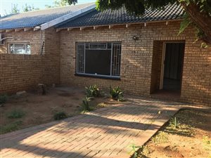2 Bed Townhouse in Wolmaranstad