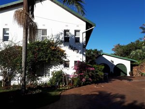 4 Bed House in Elysium