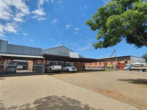 2700 m² Commercial space in Hamilton
