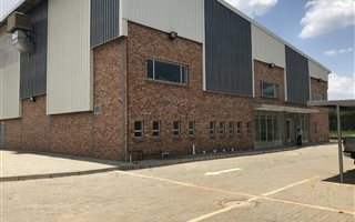 2700 m² Industrial space in Rosslyn