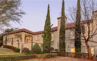 6 Bedroom House in Woodhill