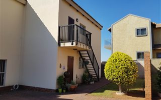 2 Bedroom Apartment in Bankenveld